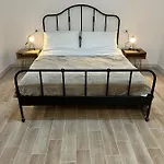 Le Tre Borghesi * פארמה